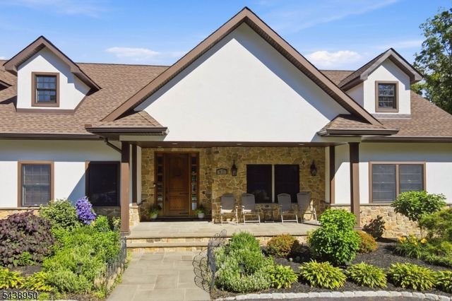 67 Virginia Ln, West Milford Twp., NJ 07480