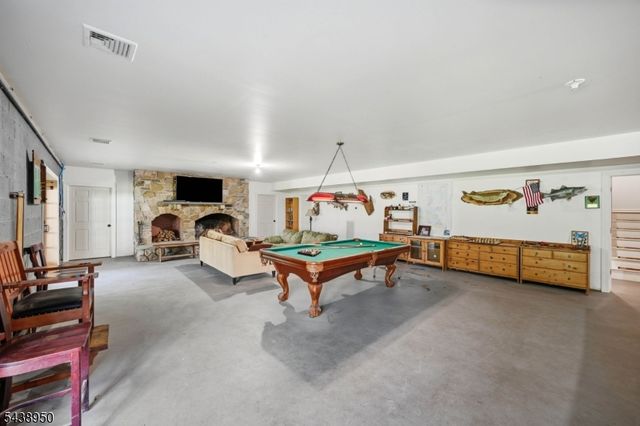 67 Virginia Ln, West Milford Twp., NJ 07480