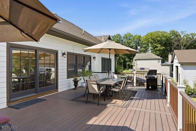 67 Virginia Ln, West Milford Twp., NJ 07480