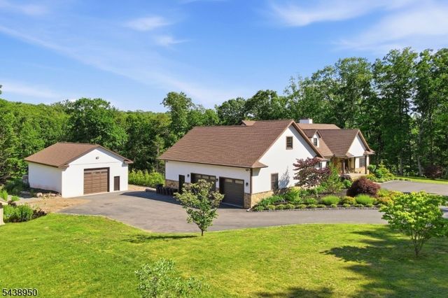 67 Virginia Ln, West Milford Twp., NJ 07480