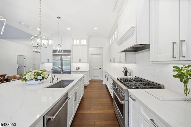 67 Virginia Ln, West Milford Twp., NJ 07480