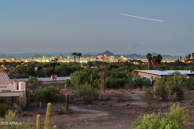 2974 W SUNRISE Drive, Laveen, AZ 85339