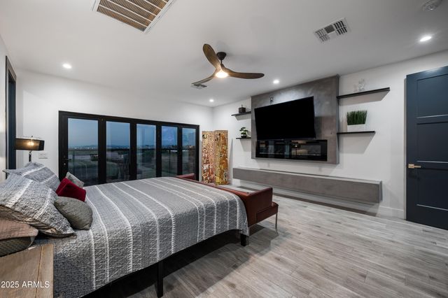 2974 W SUNRISE Drive, Laveen, AZ 85339