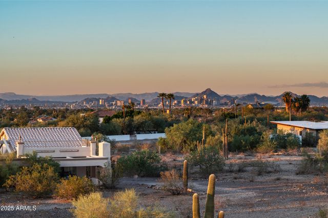 2974 W SUNRISE Drive, Laveen, AZ 85339