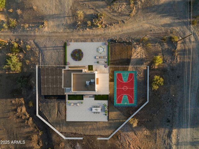 2974 W SUNRISE Drive, Laveen, AZ 85339