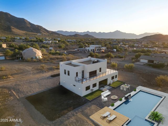 2974 W SUNRISE Drive, Laveen, AZ 85339