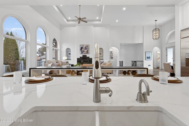 15407 Crystal Springs Way, Louisville, KY 40245