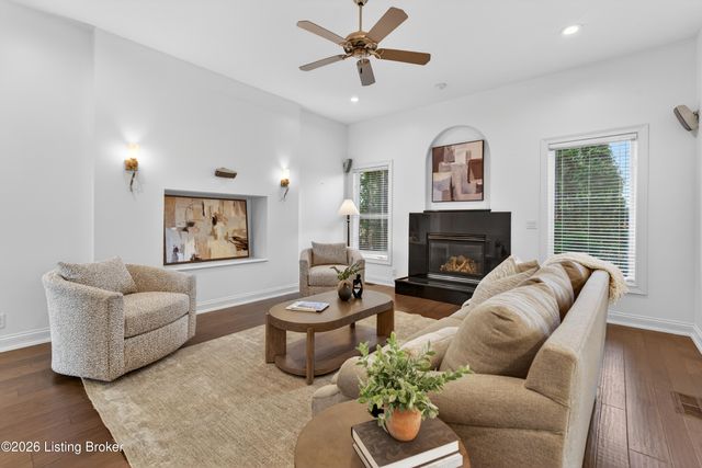 15407 Crystal Springs Way, Louisville, KY 40245