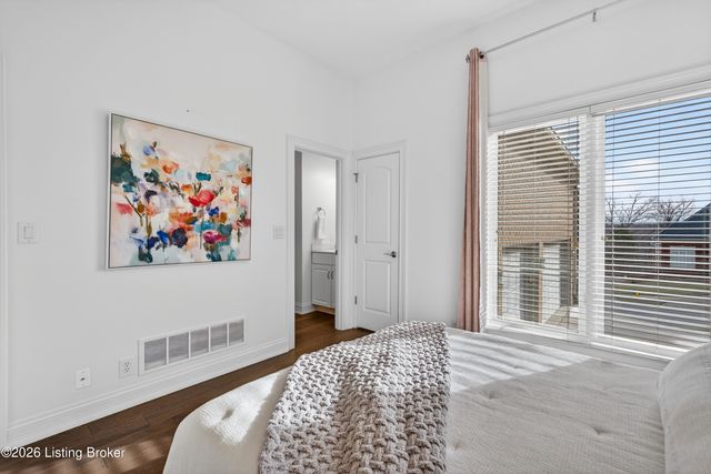 15407 Crystal Springs Way, Louisville, KY 40245