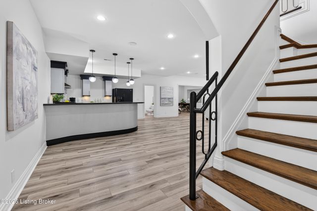 15407 Crystal Springs Way, Louisville, KY 40245