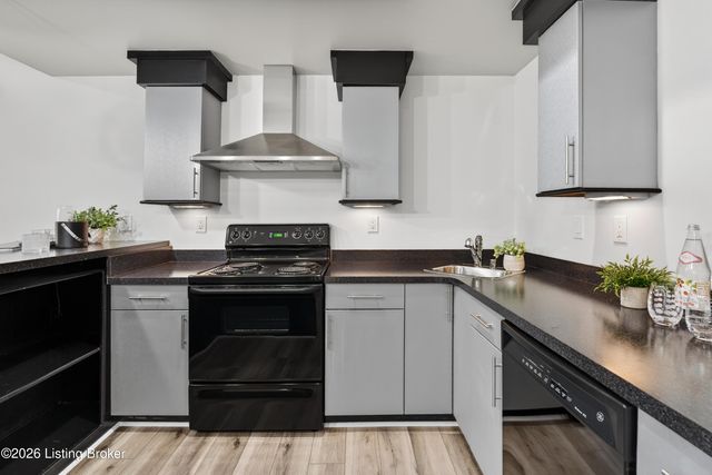 15407 Crystal Springs Way, Louisville, KY 40245