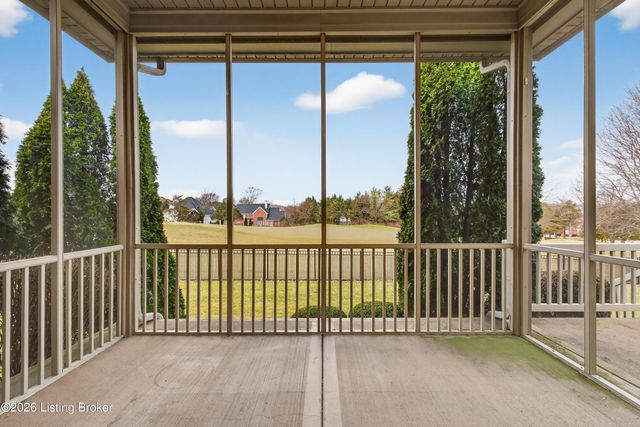 15407 Crystal Springs Way, Louisville, KY 40245