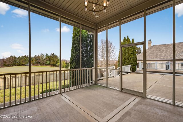 15407 Crystal Springs Way, Louisville, KY 40245