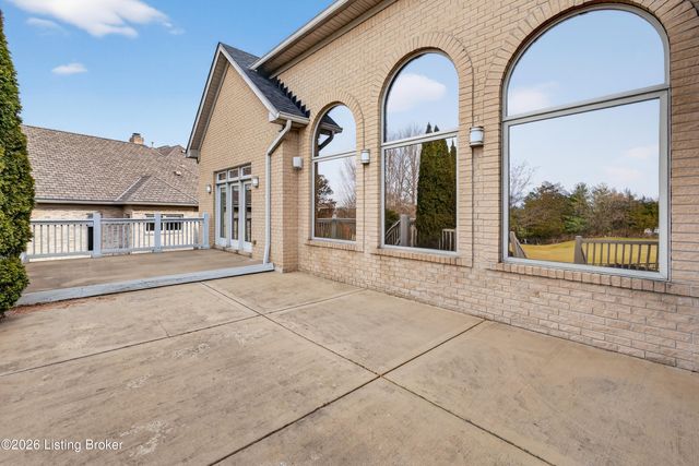 15407 Crystal Springs Way, Louisville, KY 40245