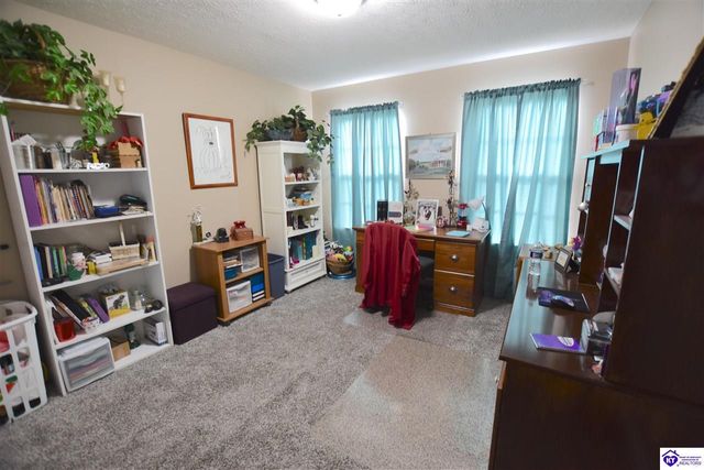 101 Holiday Court, Elizabethtown, KY 42701