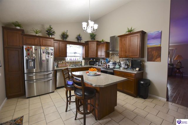 101 Holiday Court, Elizabethtown, KY 42701