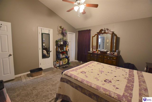 101 Holiday Court, Elizabethtown, KY 42701