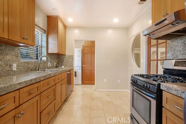 3003 S Beverly Drive, Los Angeles, CA 90034