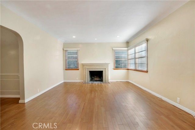 3003 S Beverly Drive, Los Angeles, CA 90034