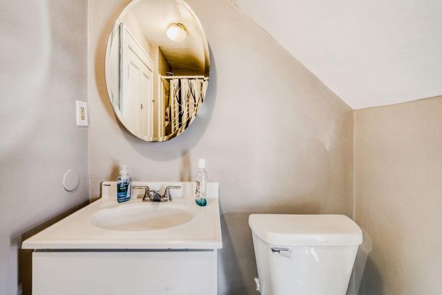 748 Case Avenue E, Saint Paul, MN 55106