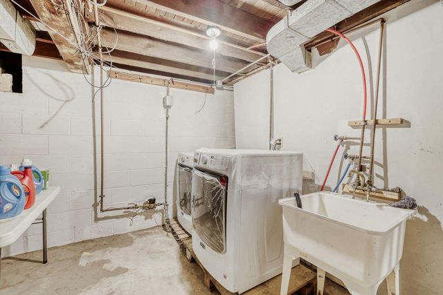 748 Case Avenue E, Saint Paul, MN 55106