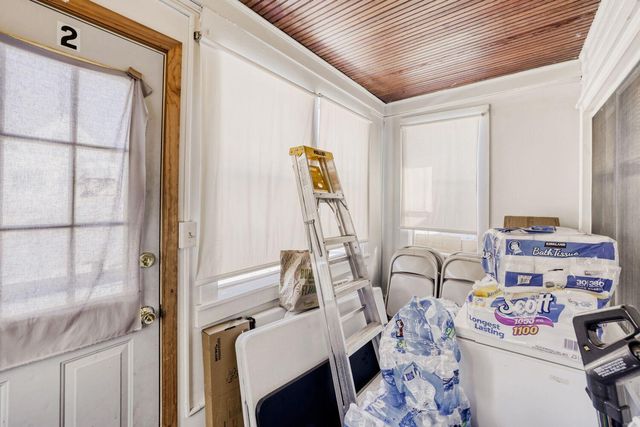 748 Case Avenue E, Saint Paul, MN 55106