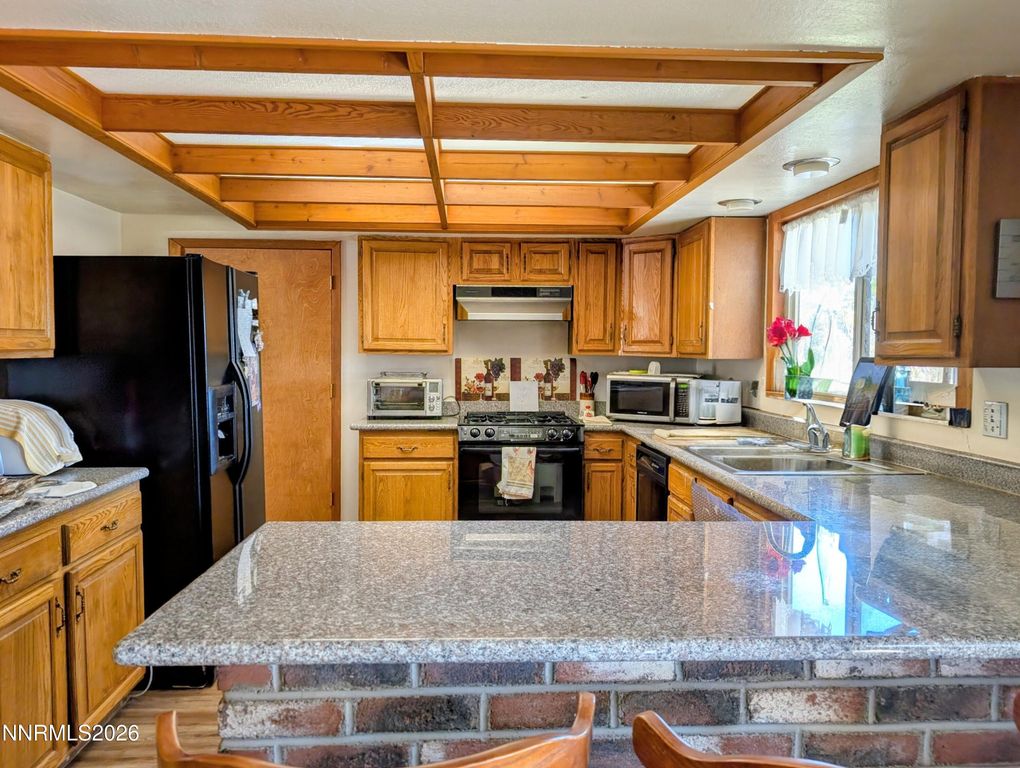 Image 14 of property listing at 1487 Quail Court, Gardnerville, NV 89410