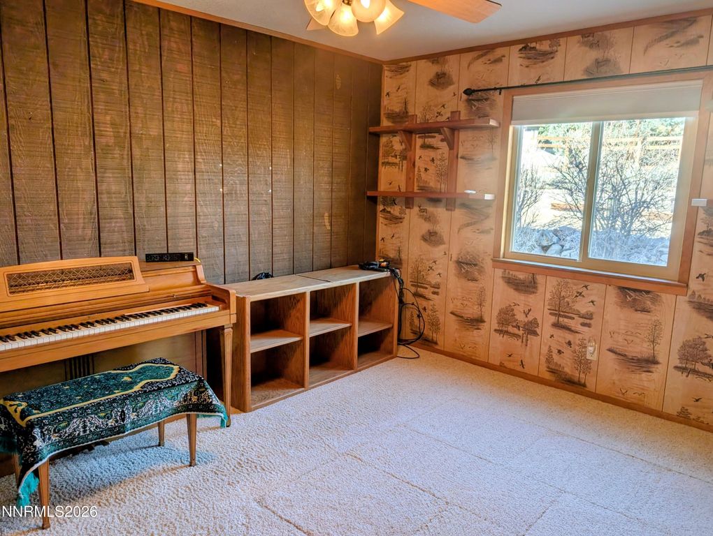 Image 34 of property listing at 1487 Quail Court, Gardnerville, NV 89410