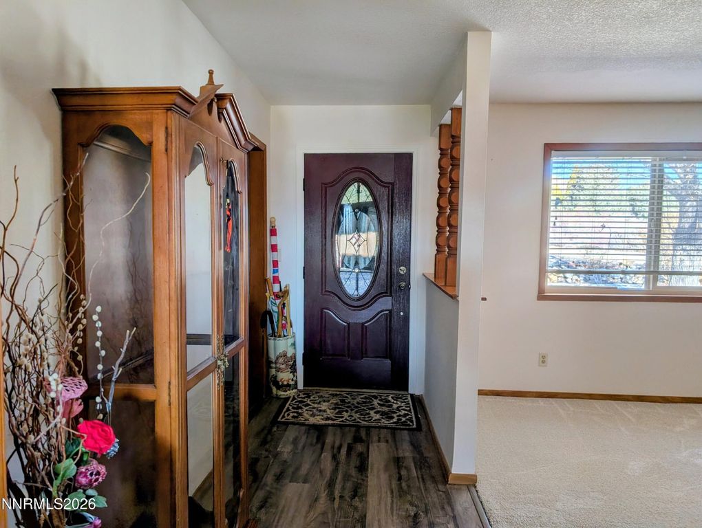 Image 6 of property listing at 1487 Quail Court, Gardnerville, NV 89410
