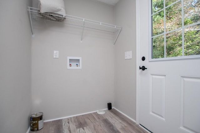 61 Crest Road, Carrollton, GA 30116