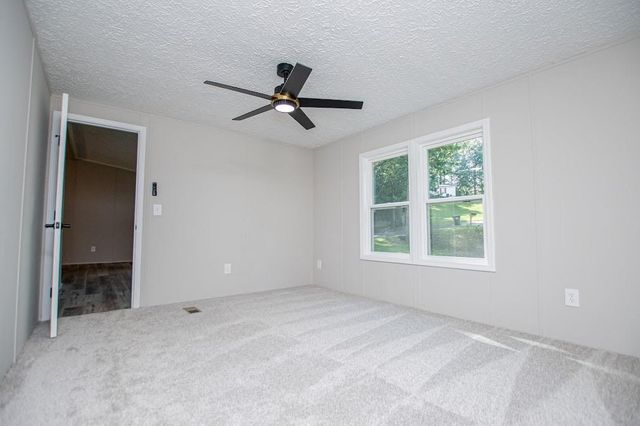 61 Crest Road, Carrollton, GA 30116