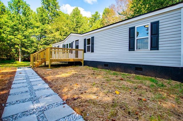61 Crest Road, Carrollton, GA 30116
