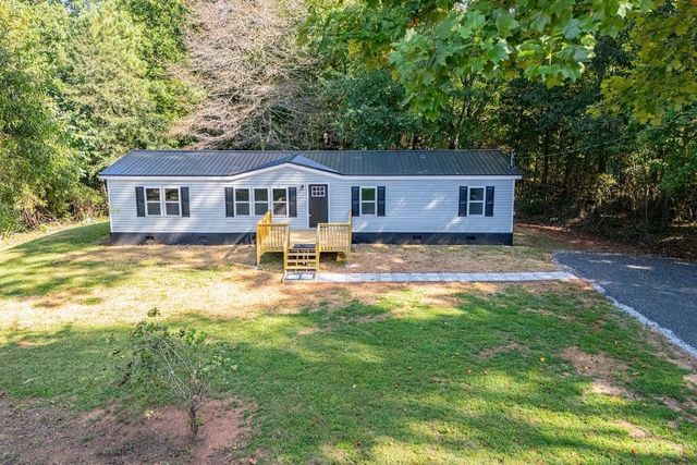 61 Crest Road, Carrollton, GA 30116