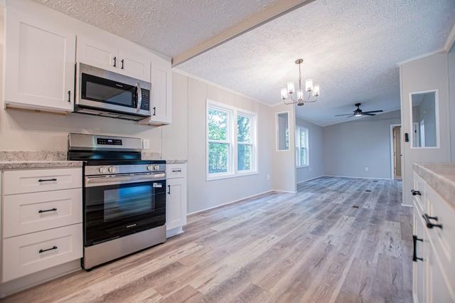 61 Crest Road, Carrollton, GA 30116