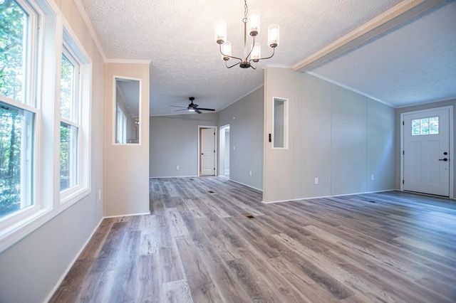 61 Crest Road, Carrollton, GA 30116