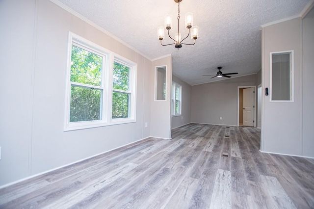 61 Crest Road, Carrollton, GA 30116