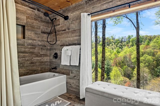 100 Split Rail Drive, Maggie Valley, NC 28751