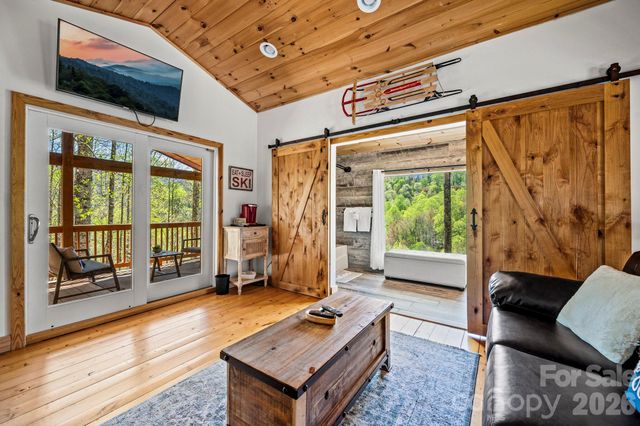 100 Split Rail Drive, Maggie Valley, NC 28751