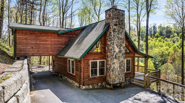 100 Split Rail Drive, Maggie Valley, NC 28751