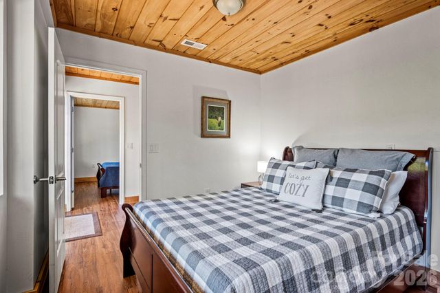 100 Split Rail Drive, Maggie Valley, NC 28751