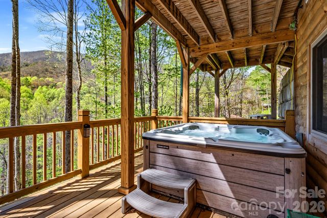 100 Split Rail Drive, Maggie Valley, NC 28751