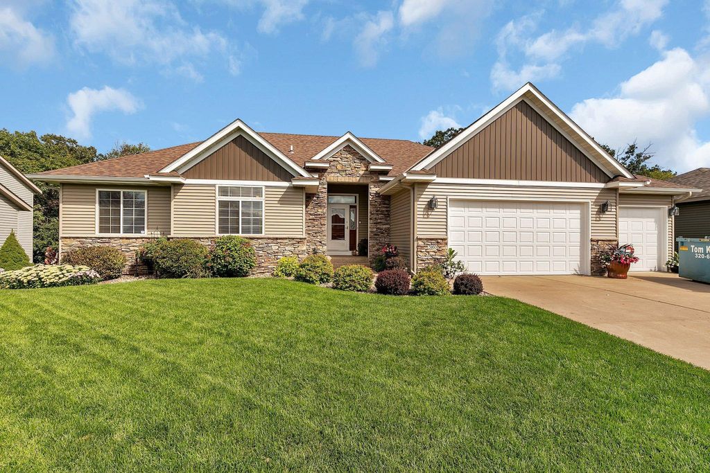 3160 Orchid Drive NE, Sauk Rapids, MN 56379