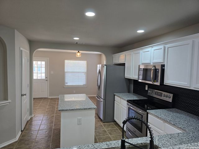 559 Limestone Flat, San Antonio, TX 78251