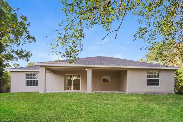 1018 Card ST E, Lehigh Acres, FL 33974