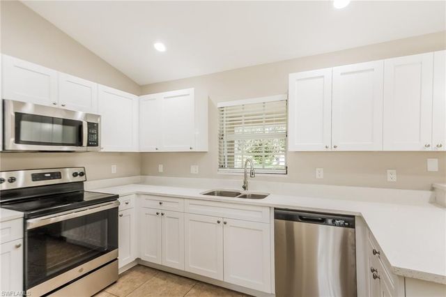 1018 Card ST E, Lehigh Acres, FL 33974