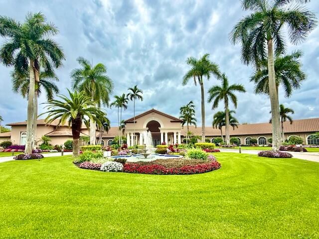 11583 Colonnade Drive, Boynton Beach, FL 33437
