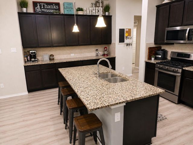 7603 Euros Lane, Baytown, TX 77523