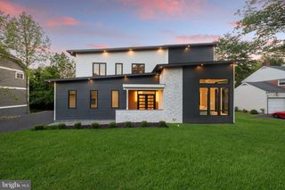 1052 BALLS HILL RD, Mclean, VA 22101