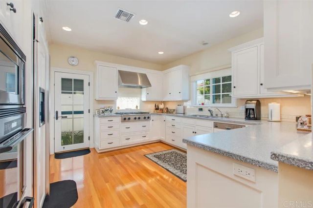 958 A Avenue, Coronado, CA 92118