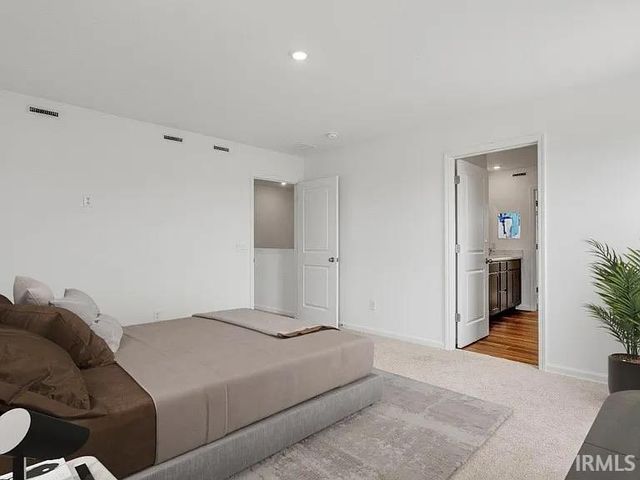 1401 Greencastle Drive, Warsaw, IN 46582